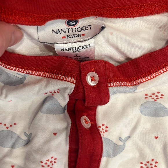 Nantucket Kids Valentines pajamas with whales and hearts! Size 7 - Picture 3 of 3